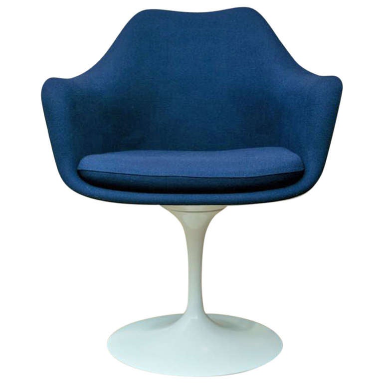 Vintage Eero Saarinen Tulip Swivel Chair at 1stdibs